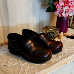 Dansko Original Clog Brown Size 39
